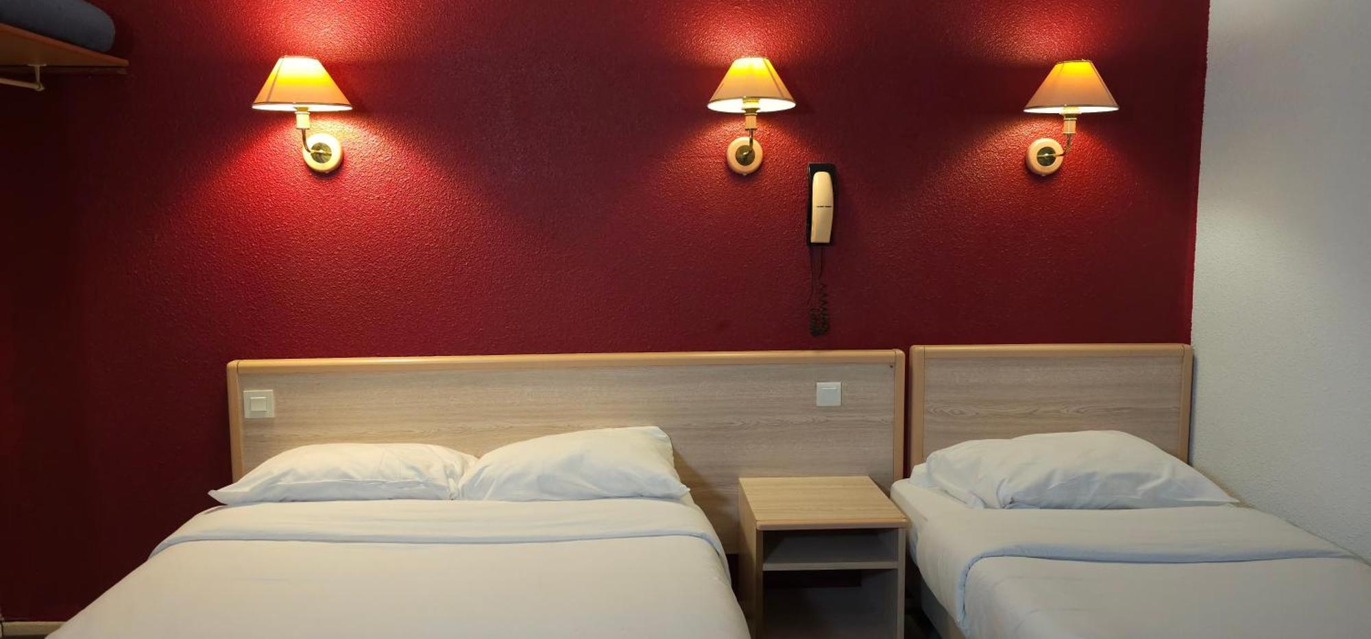 Hotel Coerona Лурд Экстерьер фото