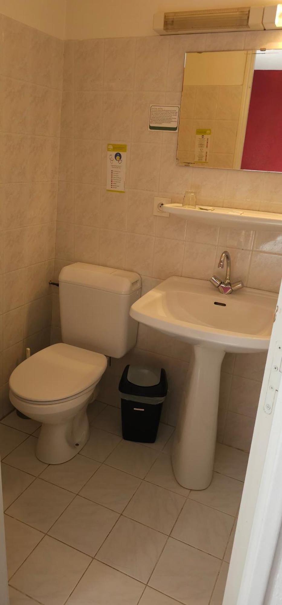 Hotel Coerona Лурд Экстерьер фото